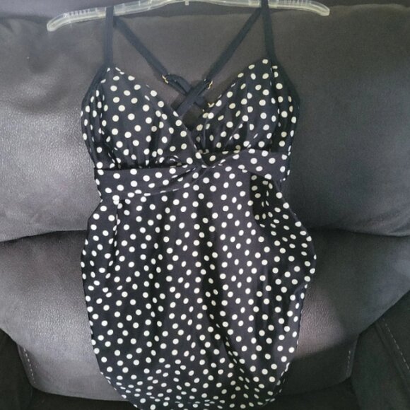 Other - Womens size Medium Maternity swim suit top